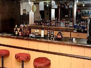Hotel Peninsula Chennai Bagian luar foto